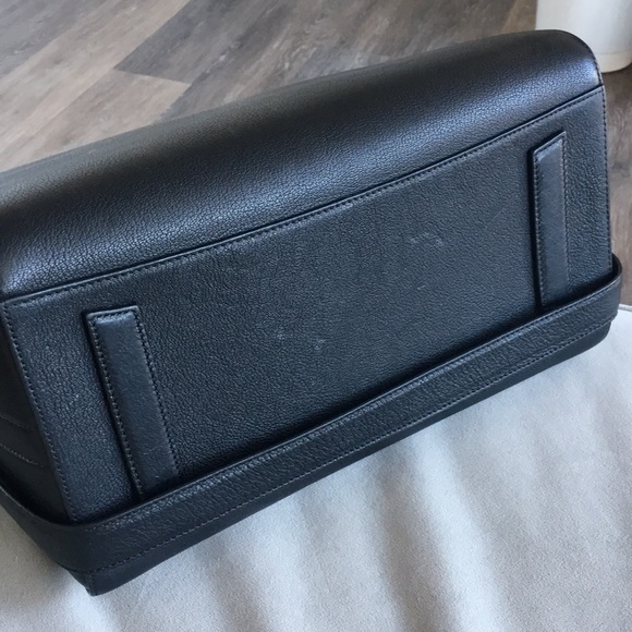 ✨SOLD✨ Givenchy Antigona Medium Black Satchel - Picture 6 of 8